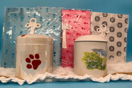 高級肉球4寸骨壷、高級草原風景4寸骨壺